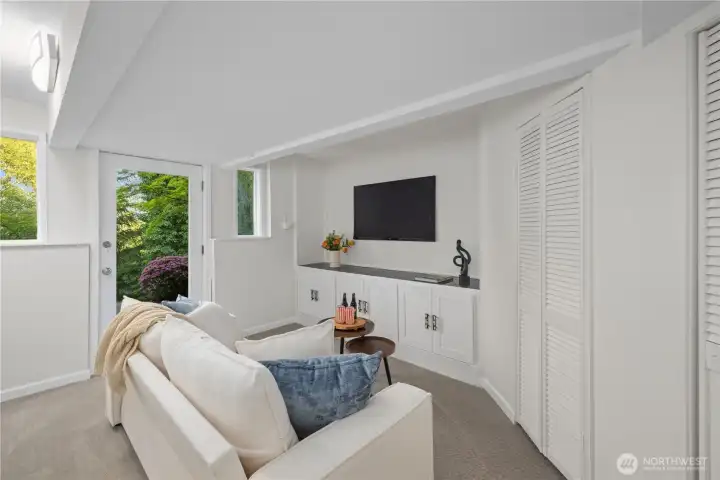Lower Level Bonus Room