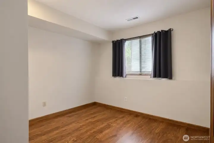 4th bedroom - Lower Level 4th bedroom - Lower Level