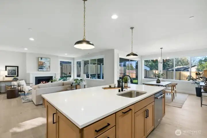 Photos are of a previous Burke home in another community.  Photos are for illustration purposes only; colors and finishes may vary.
