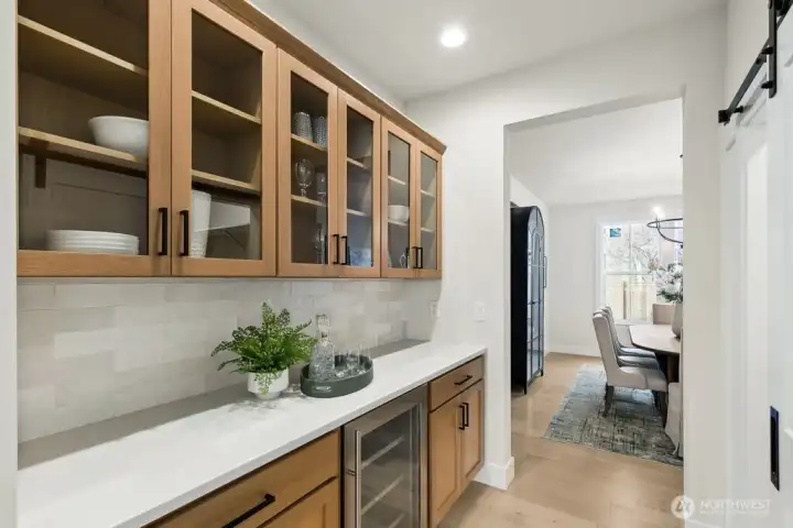 Photos are of a previous Burke home in another community.  Photos are for illustration purposes only; colors and finishes may vary.