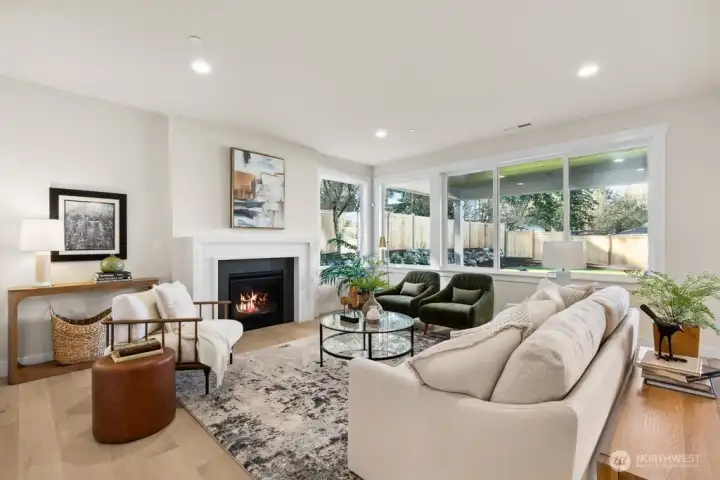 Photos are of a previous Burke home in another community.  Photos are for illustration purposes only; colors and finishes may vary.