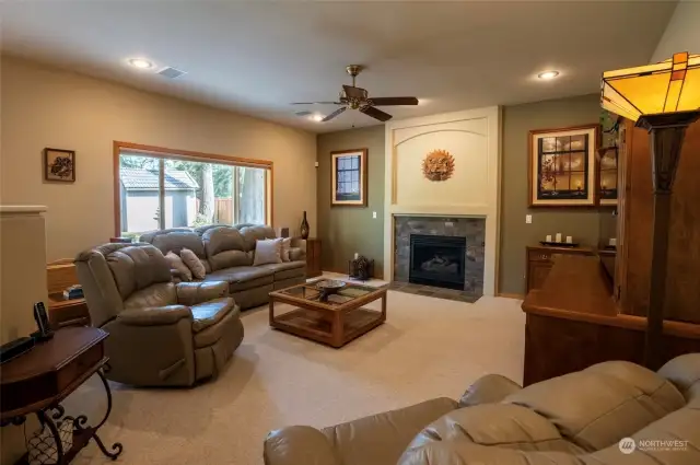 Living room with gas fireplace!