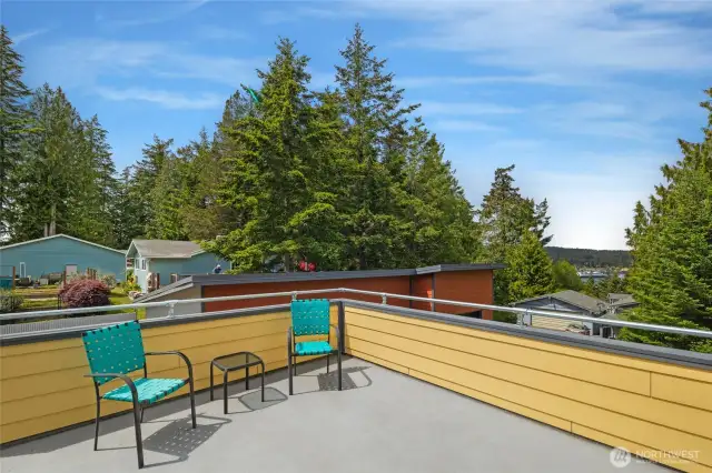 2nd floor deck