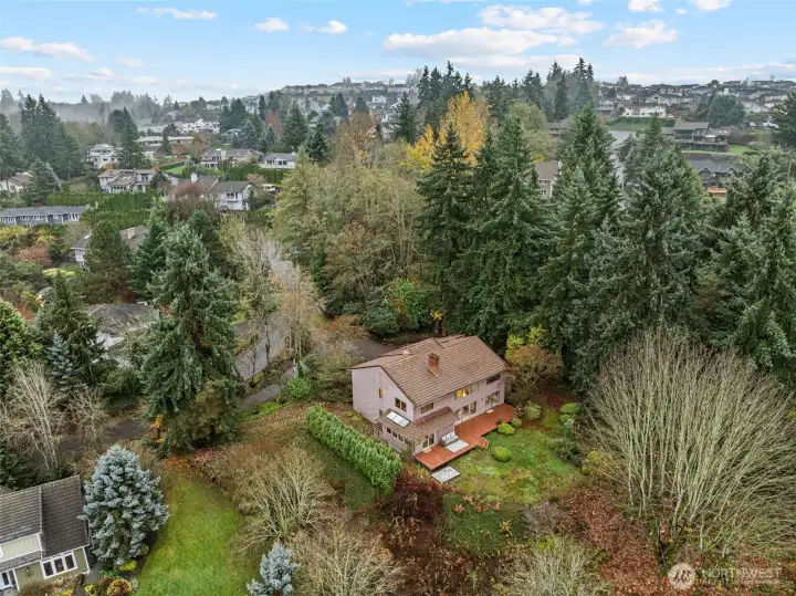 Neighborhood  6008 Indian Trail NE, Tacoma, WA 98422