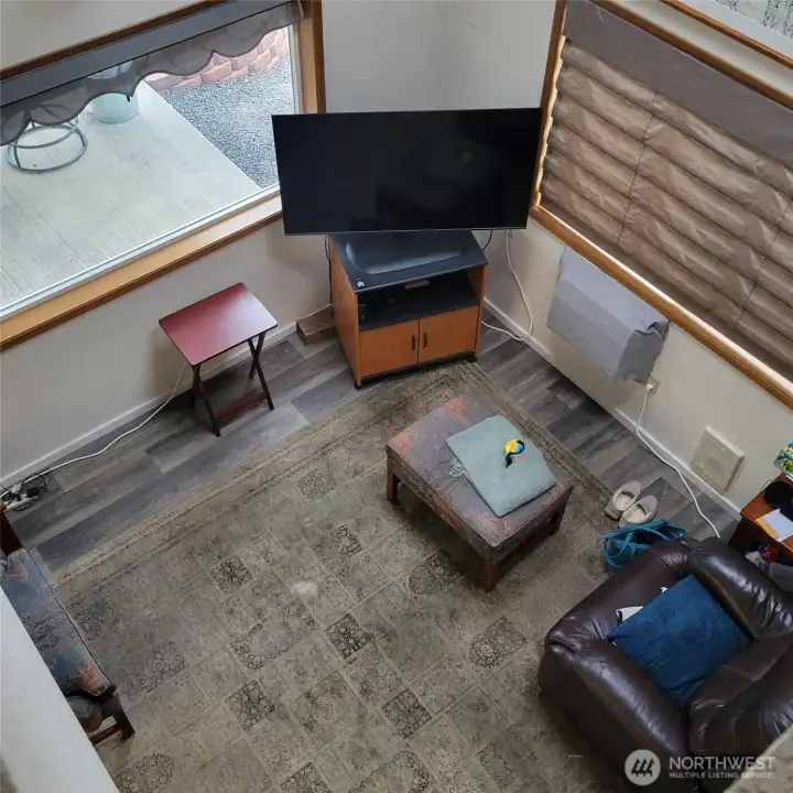 Loft are looking to the 1st floor.