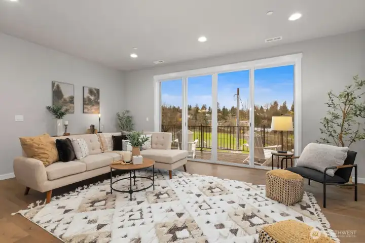 Photographs are for illustrative purposes only. Features, finishes, interior/exterior colors, landscaping and floorplan shown may vary from actual homes built