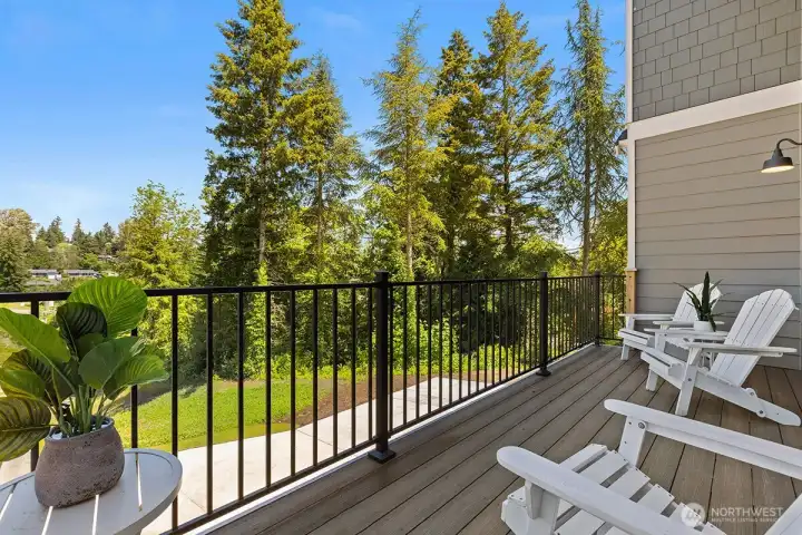 Photographs are for illustrative purposes only. Features, finishes, interior/exterior colors, landscaping and floorplan shown may vary from actual homes built
