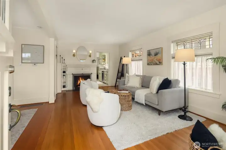 Original fir and oak floors.