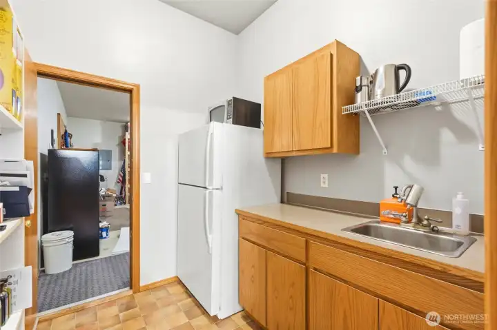 Detached MIL Kitchen