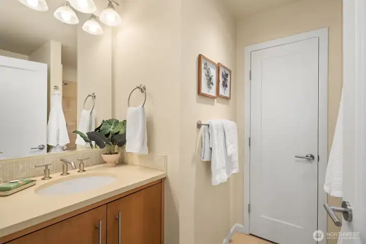 Guests can enjoy the well-appointed second bathroom. Guests can enjoy the well-appointed second bathroom.