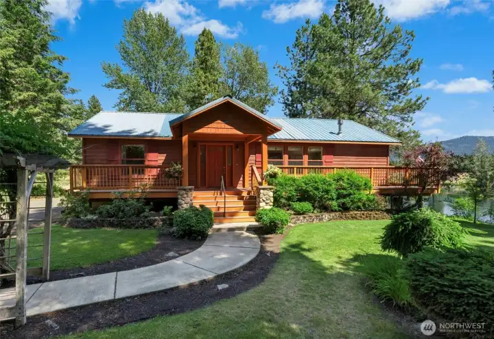 Welcome to this once-in-a-generation waterfront estate, offered for the first time ever. Welcome to this once-in-a-generation waterfront estate, offered for the first time ever.