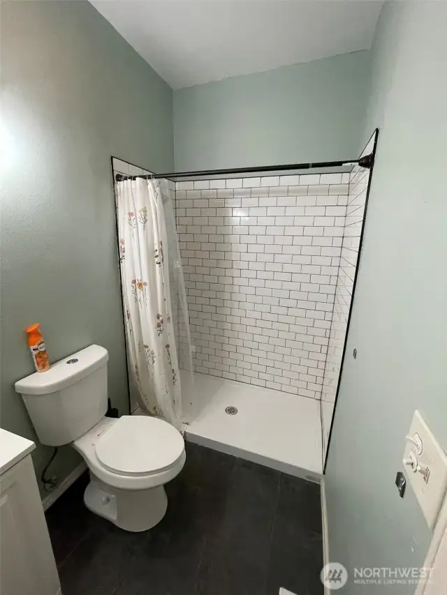 Master 3/4 bath.