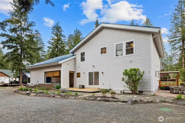 Spacious backyard with gardening space and built in irrigation