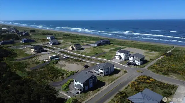 Why not take the short drive to Westport and discover Cohasset Beach South?