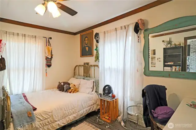 Spacious secondary bedroom—great for guests, a home office, or a hobby room.