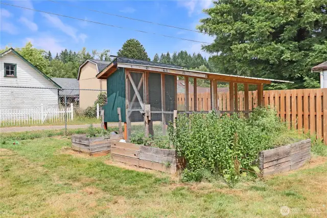 Chicken coop included! Embrace the homestead lifestyle with this charming bonus  feature.
