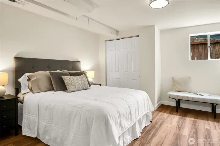 Lower bed 1