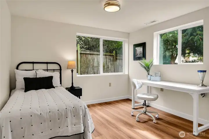 Lower bed 2
