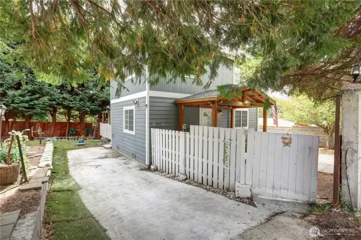 Front of home with parking strip