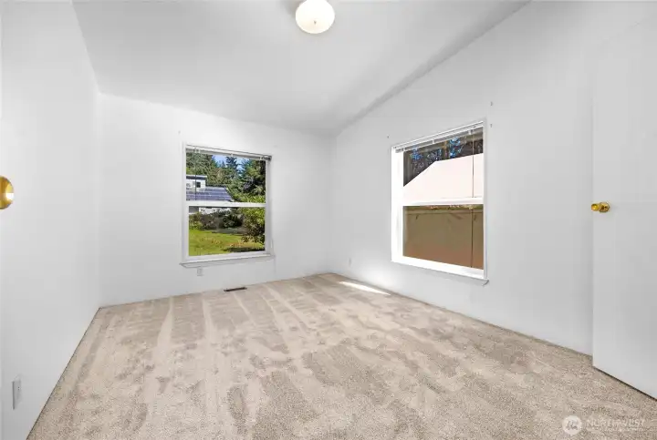 Bedroom #3 (NE Corner)