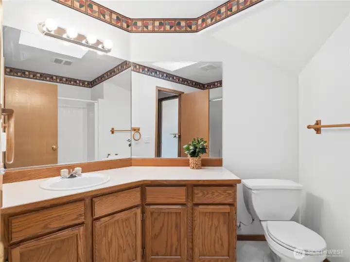 Upstairs 2nd full bath