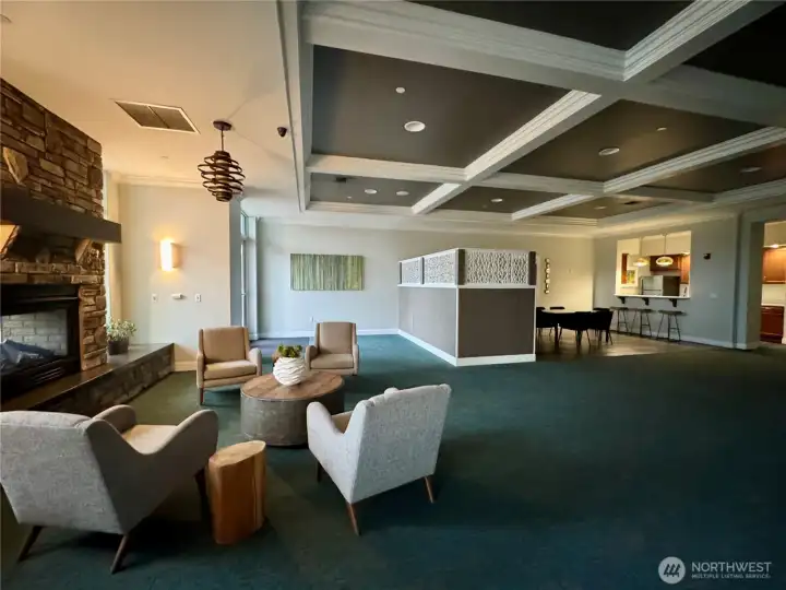 Huge Lounge with full kitchen