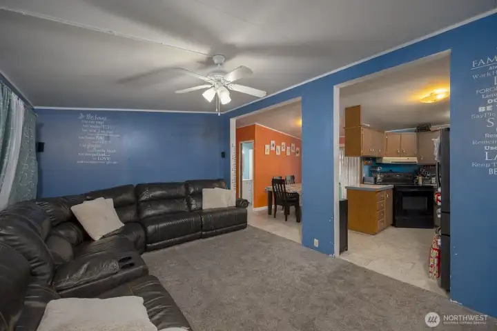 Entry to Large open Living area Connecting to Kitchen/Dining Room