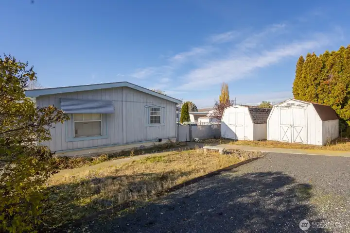 Plenty of storage for garden tools or whatever you need!