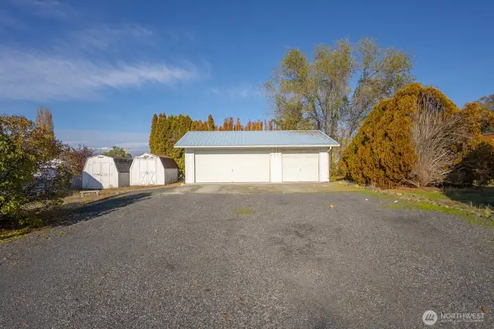 Double lot means extra storage, and plenty of parking!!