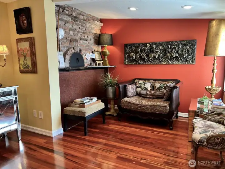 Sitting area with built-in brick pizza oven!