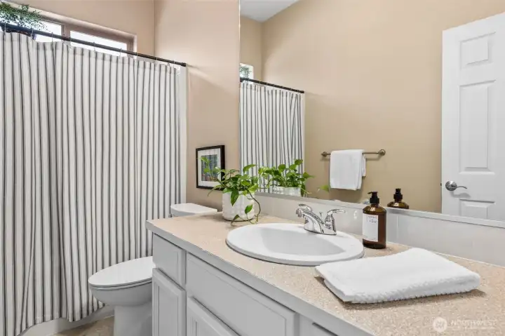 Full bathroom off guest room