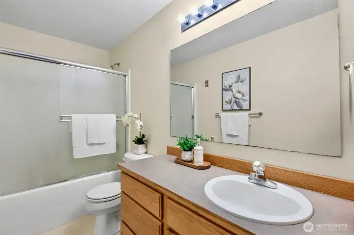 Main bath, fresh paint