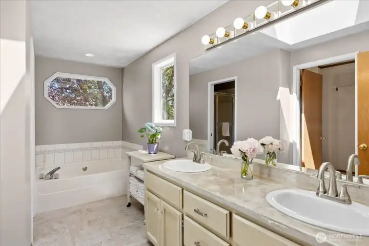 5 pc ensuite