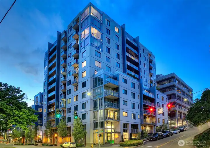 Urban life is never better in this modern belltown home. Urban life is never better in this modern belltown home.