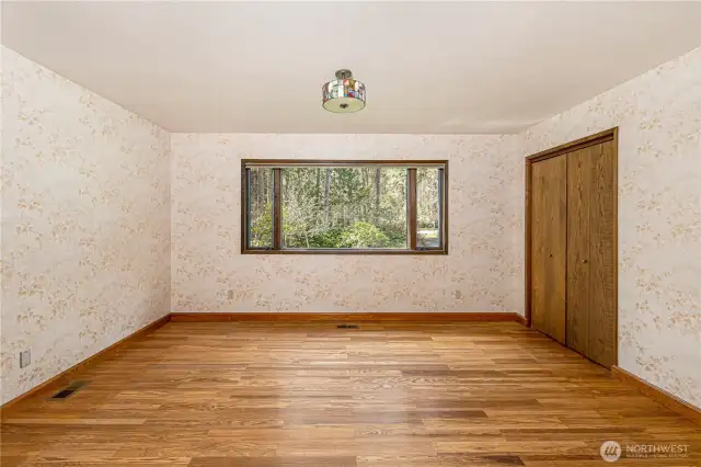 Dining Room/Bonus Room