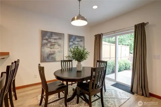 Dining area/patio entry