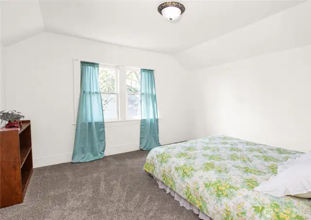 Second bedroom Upstairs
