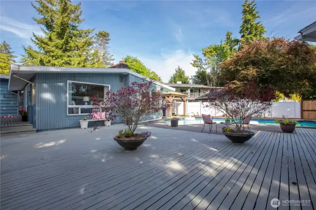The large back deck is ideal for entertaining. Sun and shade for you to chose from.