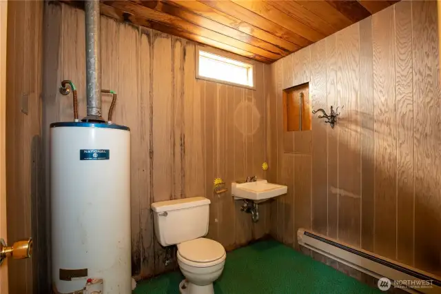 The Bathroom in the "pool house". The shower is in a separate room.