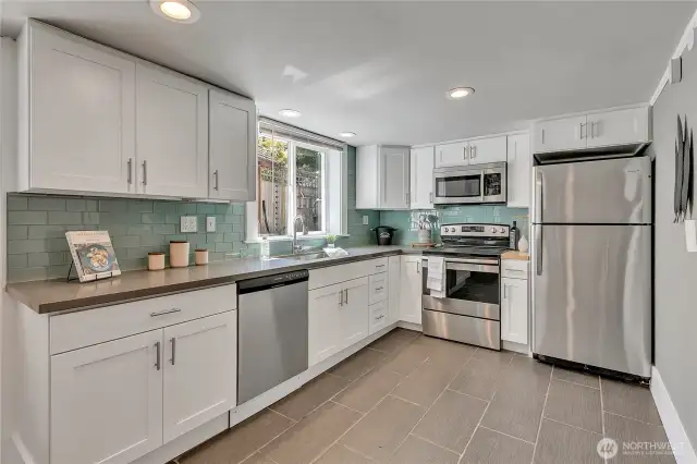 large 2nd kitchen downstairs