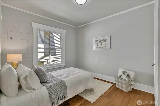2nd bedroom