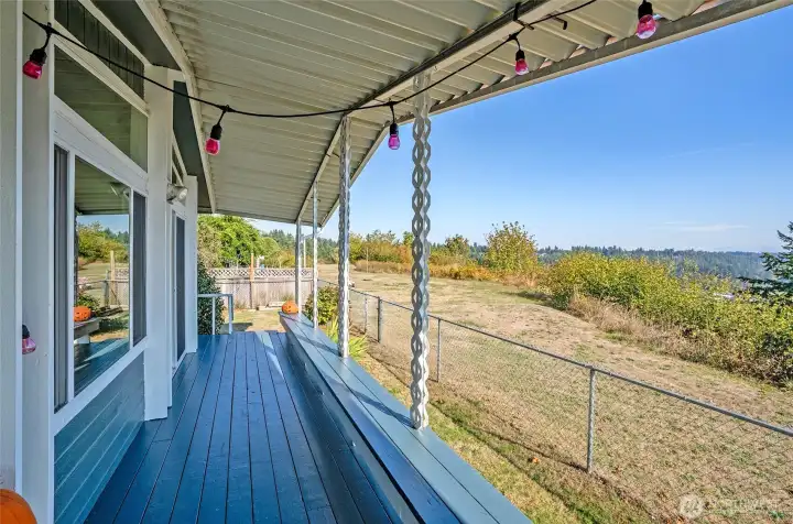 Expansive territorial views.