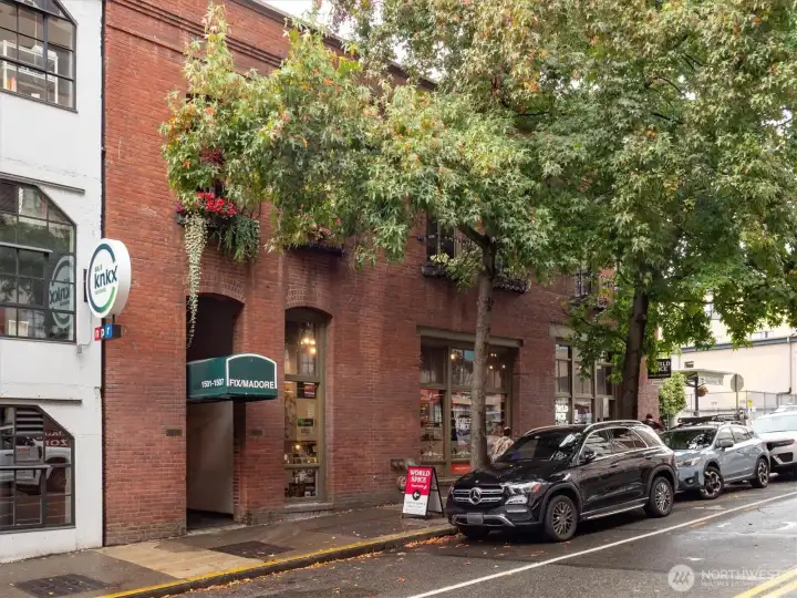 Entrance on Western Ave