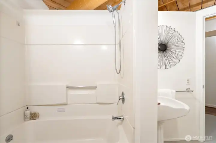 Full bath!