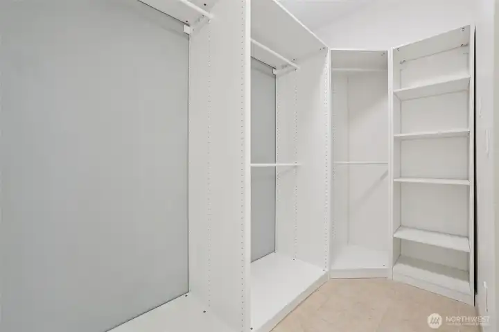 Walk in closet
