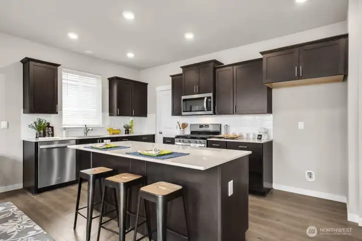 Pictures are for representational purposes only. Materials and colors may vary,