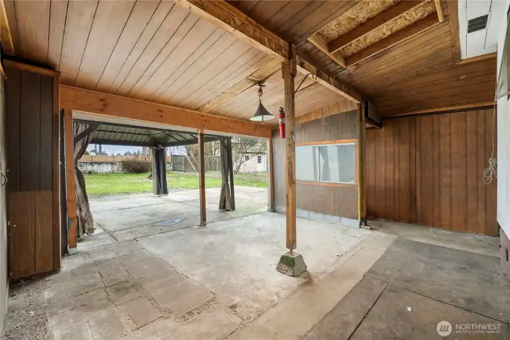Covered back patio PLUS a gazebo, extends the living/entertaining area.