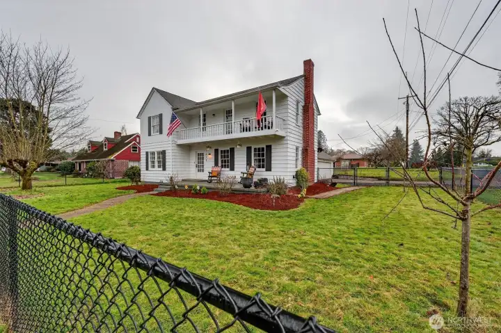 The yard has a great layout and so much room for whatever you want. There's more on the sides and back.