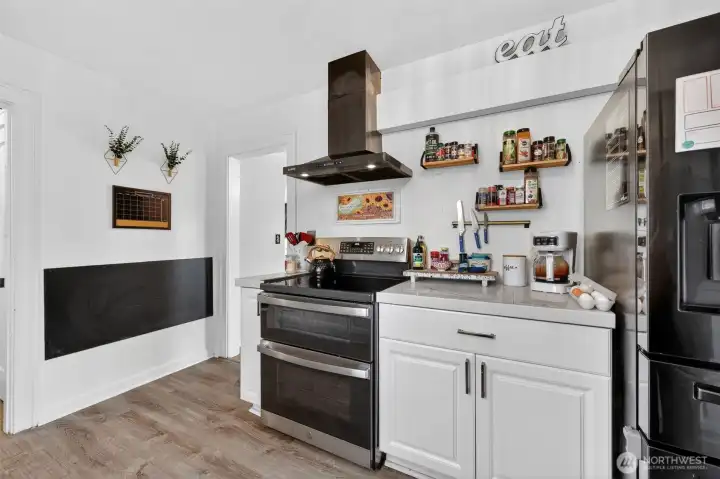 More of the kitchen.