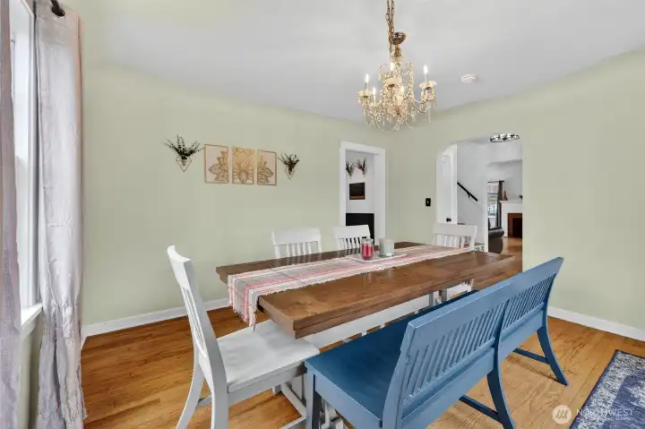 Good sized formal dining room right off the kitchen and living room, plenty of room for an even larger table.